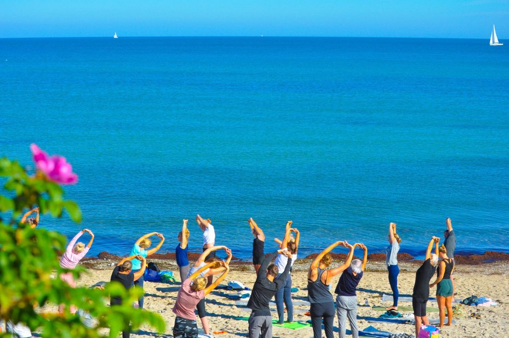 sommer yoga Finn/blomst